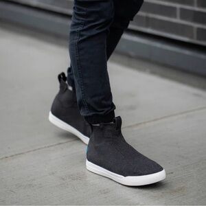 Vessi Weekend Chelsea Boots - Onyx Black (Waterproof) - Women’s size US 6